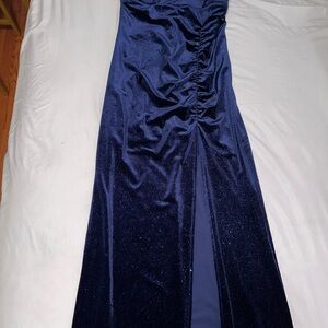 Blue Maxi Dress with Elegant Design